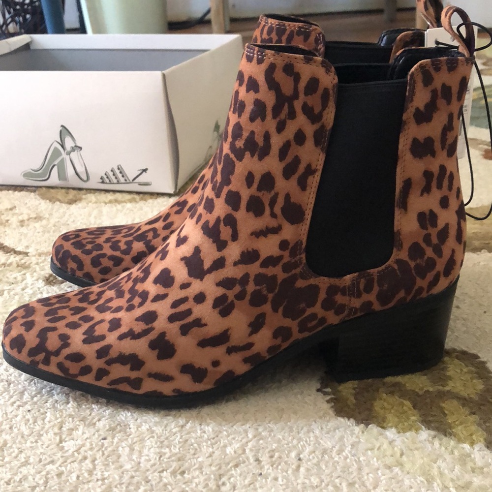 NWT ‘A New Day’ Cheetah Print Booties